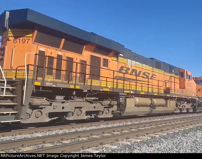 BNSF 6197